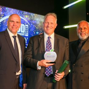 Best Trade Organisation: Winner – British Frozen Food Federation (BFFF). (L-R): Graeme Rolinson of category partner Rolinson Group, Rupert Ashby of BFFF and Gary Wilmot.