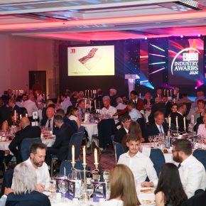 The room was full of chatter and anticipation as guests sat down for a 5-star meal.