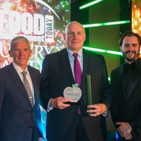 Best Ingredients Supplier: Winner – Prosur. (L-R): Jason Feeney of category partner AIMS, Rob Nugent of Prosur and Luke Kempner.